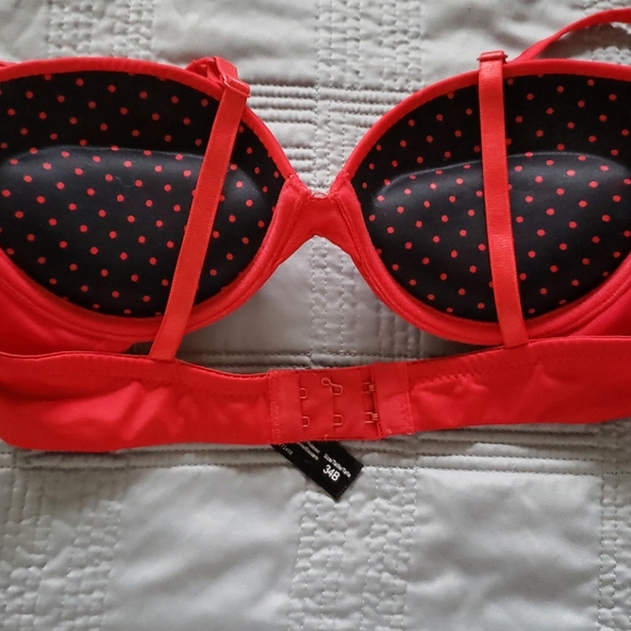 Bra - Picture 4 of 4